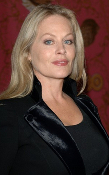 Beverly D'Angelo